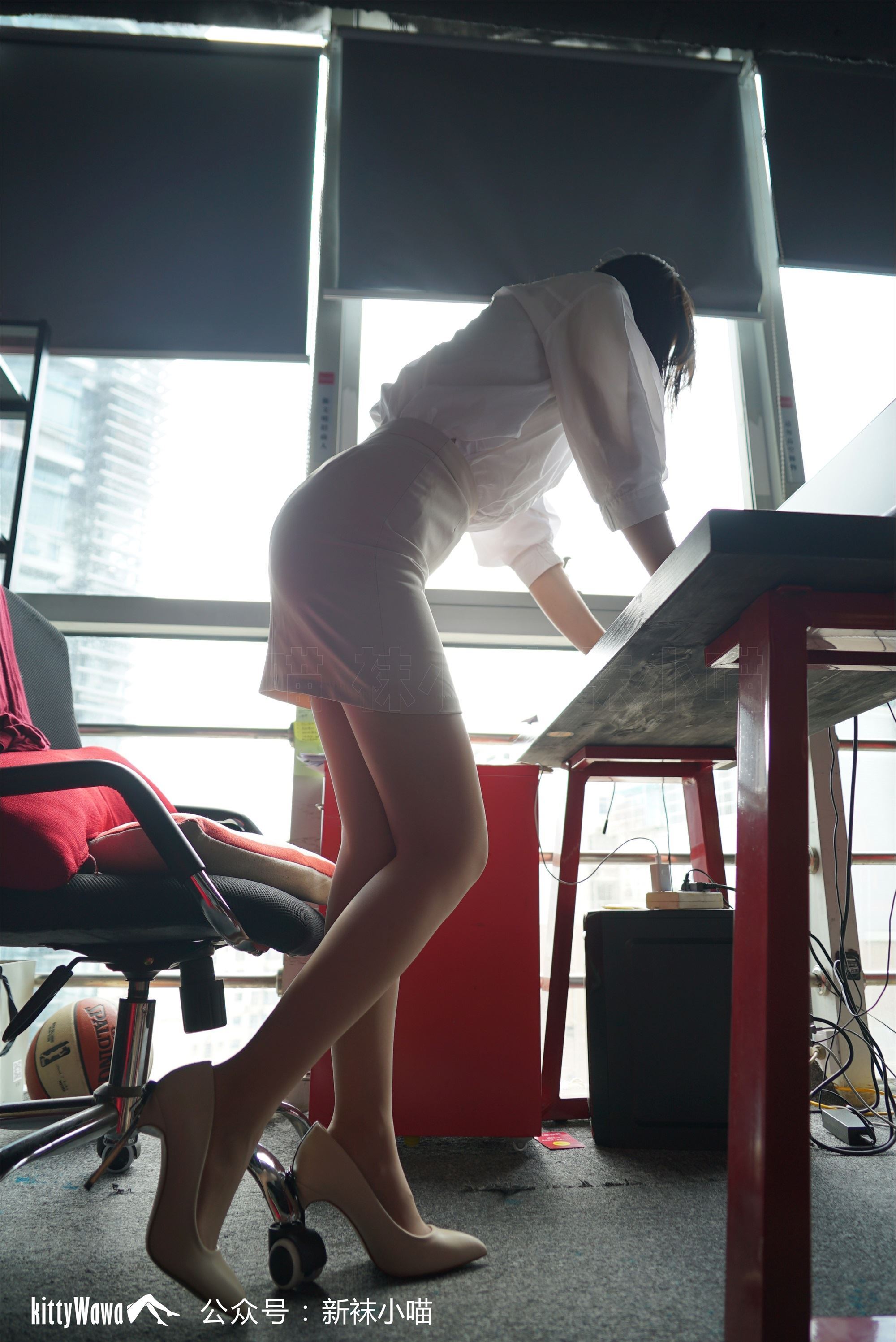 kittyWawa袜小喵故事集  KTS014 加班